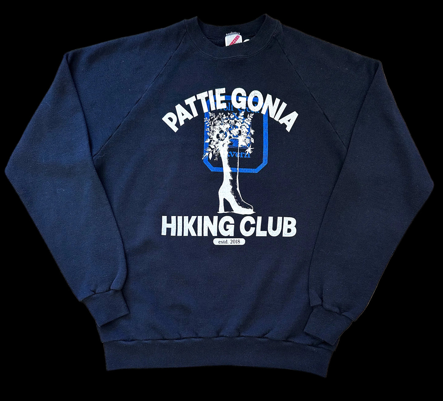 Pattie Gonia Hiking Club Crewneck - Cream Print