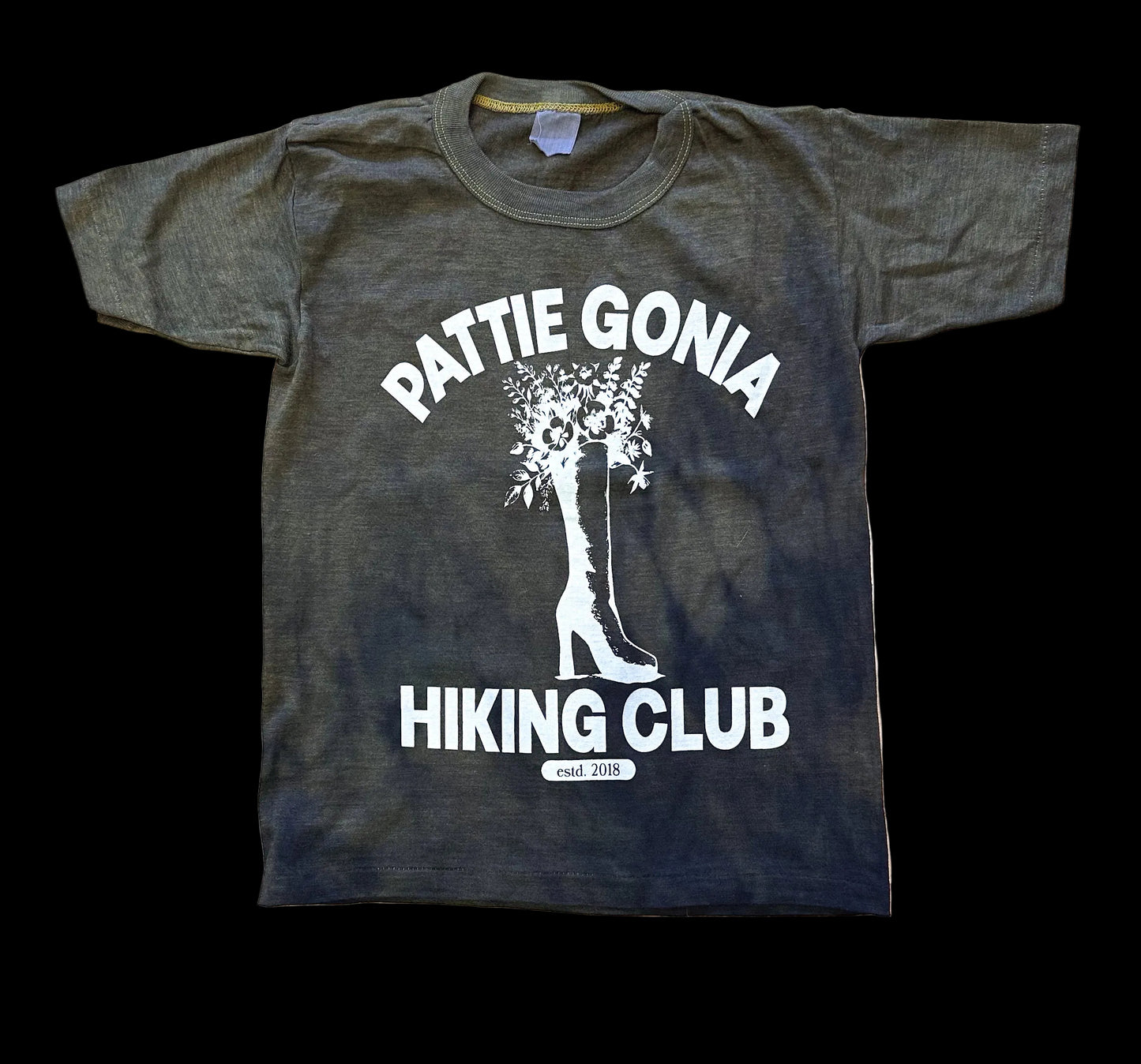 Pattie Gonia Hiking Club VINTAGE DEADSTOCK - Cream Print
